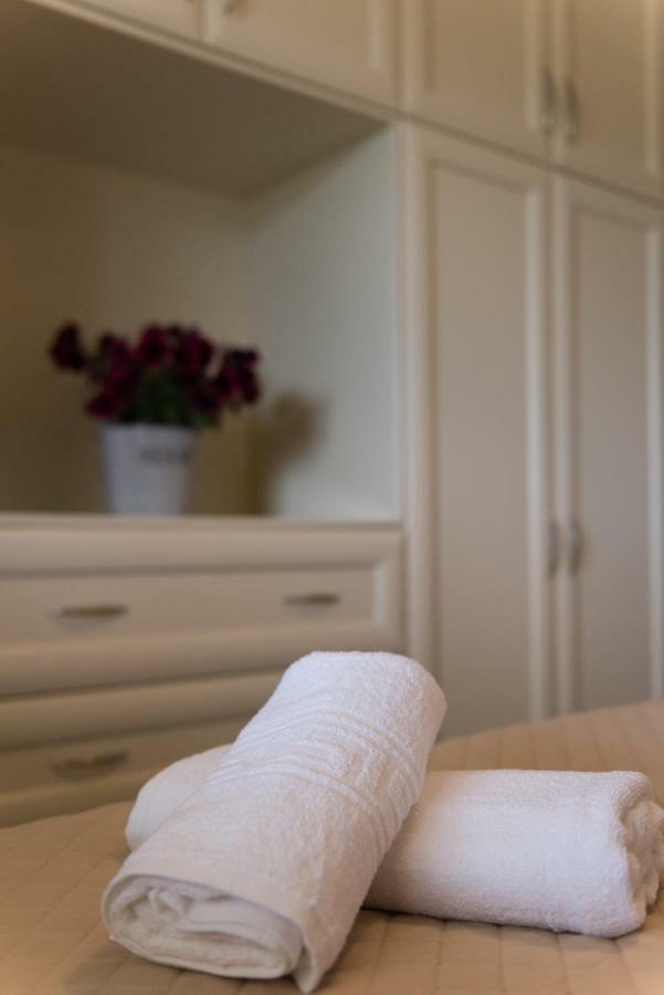 Adelinas' Apartment Argostolion Dış mekan fotoğraf